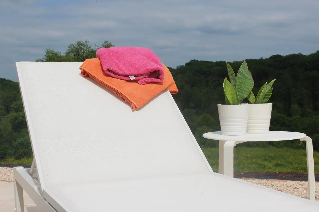 Chateau Boussas Couloume-Mondebat Bed & Breakfast